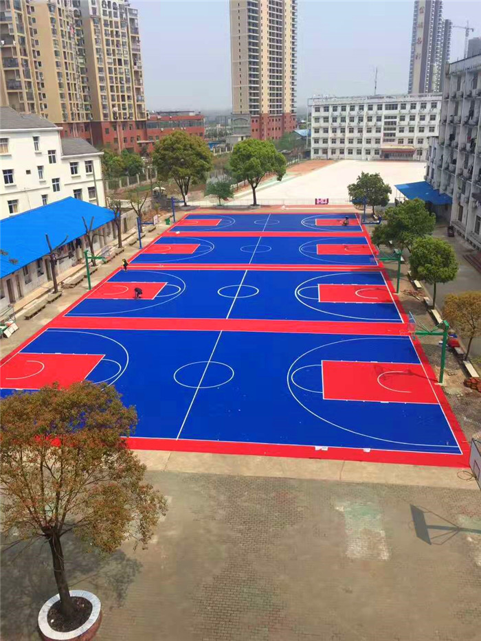 鄂州私立高中篮球场